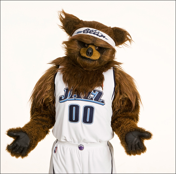utah-jazz-bear-mascot.jpg